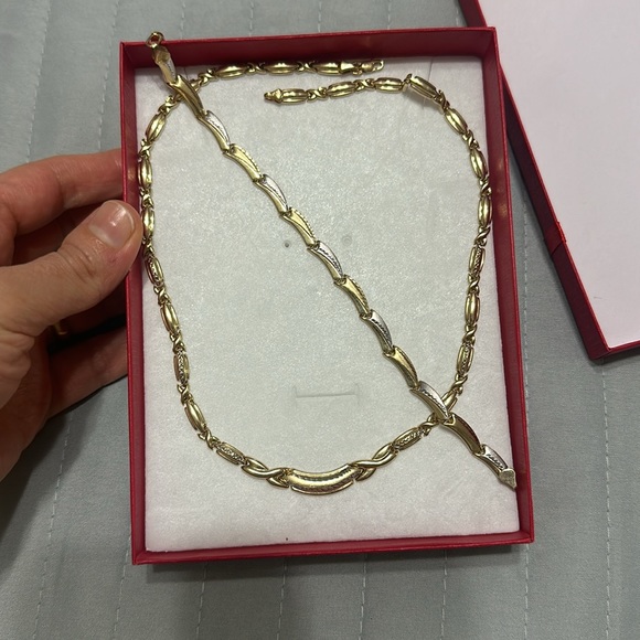 14k set necklace and bracelet - Picture 2 of 10